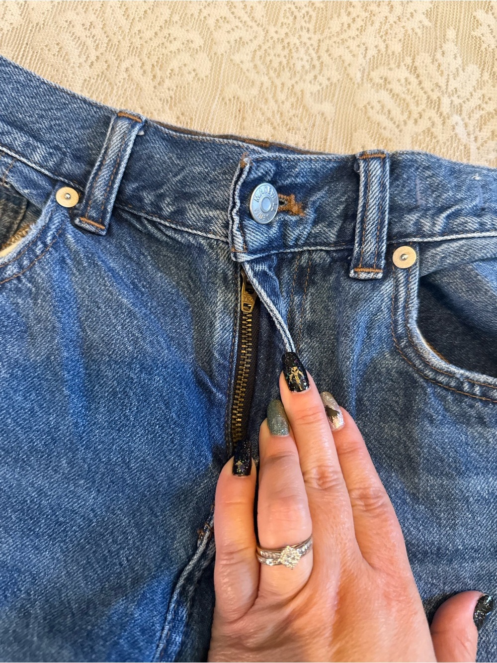 Madewell super wide leg jeans in fannin wash - Picture 4 of 12